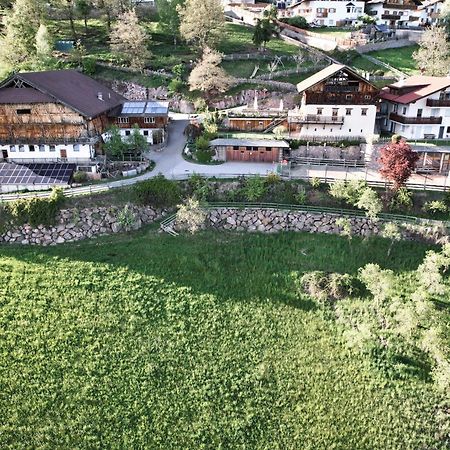 Wargerhof - Urlaub Auf Dem Bauernhof Apartment Meltina Bagian luar foto