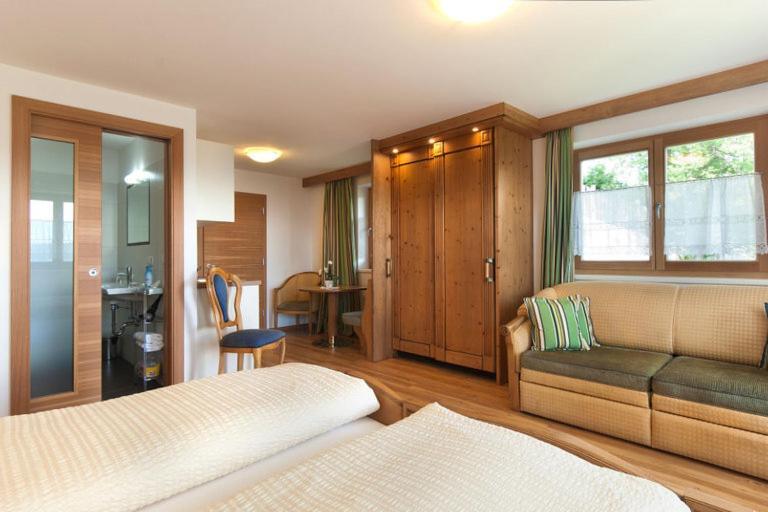 Wargerhof - Urlaub Auf Dem Bauernhof Apartment Meltina Bagian luar foto