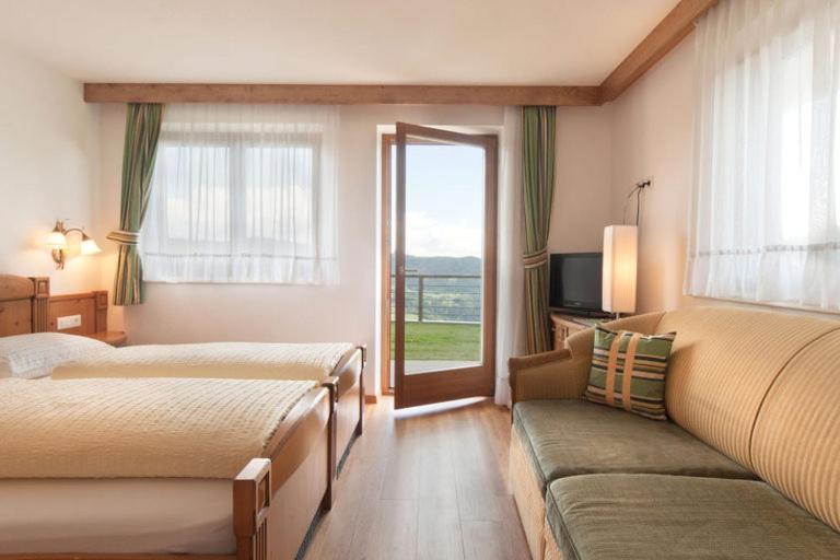 Wargerhof - Urlaub Auf Dem Bauernhof Apartment Meltina Bagian luar foto
