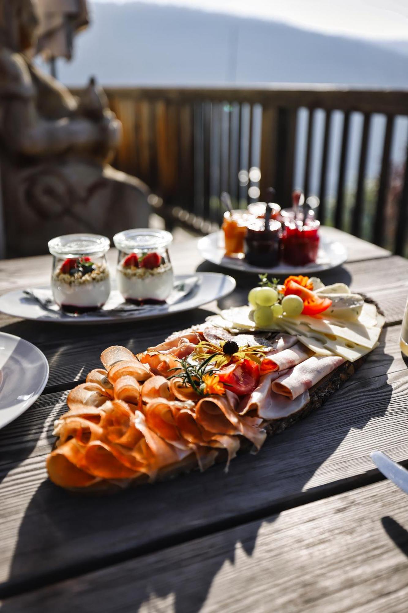Wargerhof - Urlaub Auf Dem Bauernhof Apartment Meltina Bagian luar foto